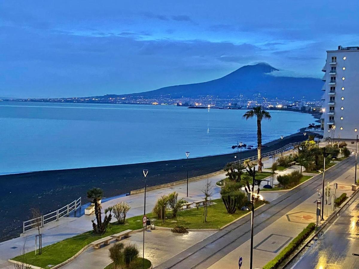 La Residenza Del Marchese Apartment Castellammare di Stabia Bagian luar foto