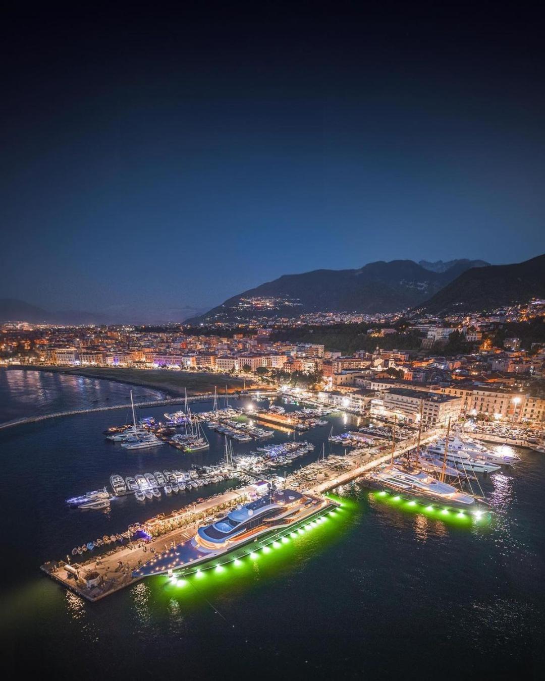 La Residenza Del Marchese Apartment Castellammare di Stabia Bagian luar foto
